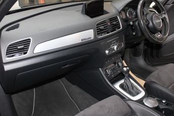 AUDI Q3 2.0 TDI S line Plus SUV 5dr Diesel S Tronic quattro Euro 6 (s/s)