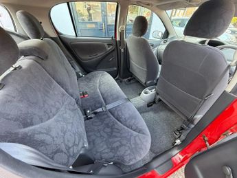 TOYOTA YARIS 1.3 VVT-i 16v CDX Hatchback 5dr Petrol Automatic (160 g/km, 85 b