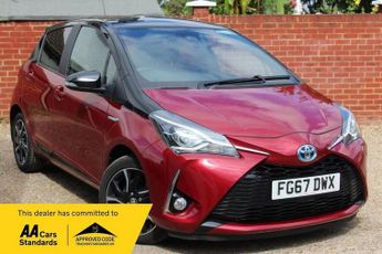 Toyota Yaris 1.5 VVT-h Blue Bi-Tone Hatchback 5dr Petrol Hybrid E-CVT Euro 6 