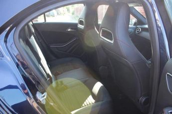 MERCEDES-BENZ A-CLASS 2.1 A200d AMG Line Hatchback 5dr Diesel 7G-DCT Euro 6 (s/s) (136