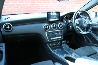 MERCEDES-BENZ A-CLASS 2.1 A200d AMG Line Hatchback 5dr Diesel 7G-DCT Euro 6 (s/s) (136