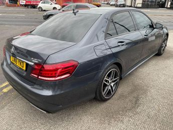 MERCEDES-BENZ E-CLASS  E220 BLUETEC AMG NIGHT EDITION 4DR SALOON 2.1 DIESEL AUTOMATIC 