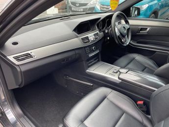 MERCEDES-BENZ E-CLASS  E220 BLUETEC AMG NIGHT EDITION 4DR SALOON 2.1 DIESEL AUTOMATIC 