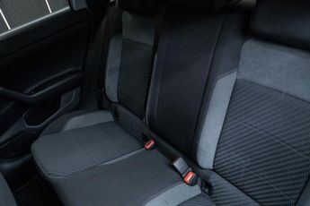 VOLKSWAGEN POLO 1.0 TSI GPF R-Line Hatchback 5dr Petrol DSG Euro 6 (s/s) (115 ps