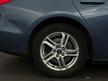 FORD FOCUS 1.5 EcoBlue Zetec Estate 5dr Diesel Auto Euro 6 (s/s) (120 ps)