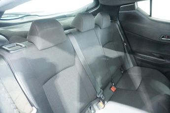 TOYOTA C-HR 1.8 VVT-h Dynamic SUV 5dr Petrol Hybrid CVT Euro 6 (s/s) (122 ps
