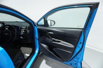 TOYOTA C-HR 1.8 VVT-h Dynamic SUV 5dr Petrol Hybrid CVT Euro 6 (s/s) (122 ps