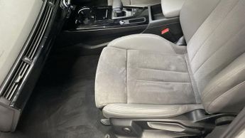 AUDI A4 AVANT 2.0 TDI 35 Black Edition Estate 5dr Diesel S Tronic Euro 6 (s/s)