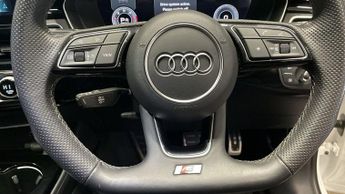 AUDI A4 AVANT 2.0 TDI 35 Black Edition Estate 5dr Diesel S Tronic Euro 6 (s/s)