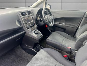 TOYOTA VERSO S 1.3l 5d  AUTO  98 BHP