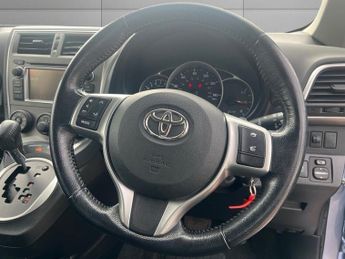 TOYOTA VERSO S 1.3l 5d  AUTO  98 BHP