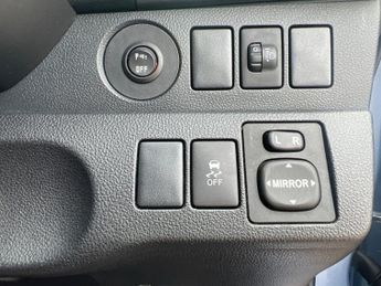 TOYOTA VERSO S 1.3l 5d  AUTO  98 BHP