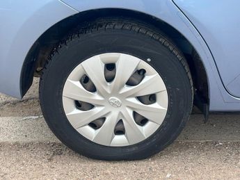 TOYOTA VERSO S 1.3l 5d  AUTO  98 BHP