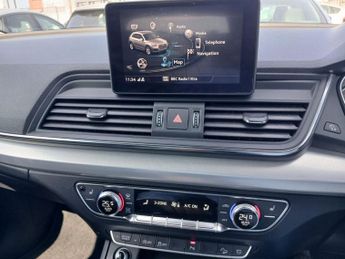 AUDI Q5 2.0 TDI Sport SUV 5dr Diesel S Tronic quattro Euro 6 (s/s) (190 
