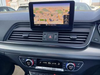 AUDI Q5 2.0 TDI Sport SUV 5dr Diesel S Tronic quattro Euro 6 (s/s) (190 