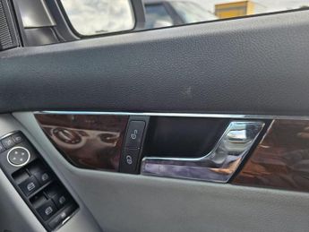 MERCEDES-BENZ C-CLASS 1.8 C200K Elegance Saloon 4dr Petrol Auto Euro 4 (184 ps)