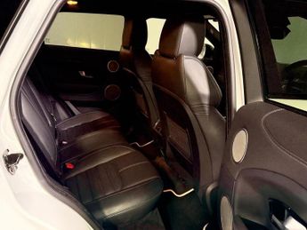 LAND ROVER RANGE ROVER EVOQUE 2.0 TD4 HSE Dynamic SUV 5dr Diesel Auto 4WD Euro 6 (s/s) (180 ps