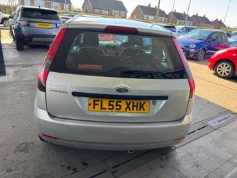FORD FIESTA 1.25 Style Climate Hatchback 3dr Petrol Manual (147 g/km, 74 bhp