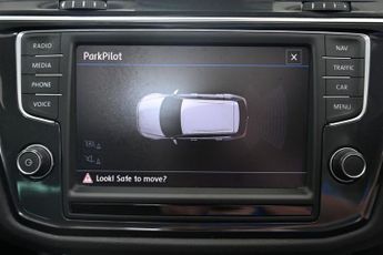 VOLKSWAGEN TIGUAN 2.0 TSI BlueMotion Tech SEL SUV 5dr Petrol DSG 4Motion Euro 6 (s
