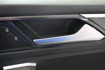 VOLKSWAGEN TIGUAN 2.0 TSI BlueMotion Tech SEL SUV 5dr Petrol DSG 4Motion Euro 6 (s