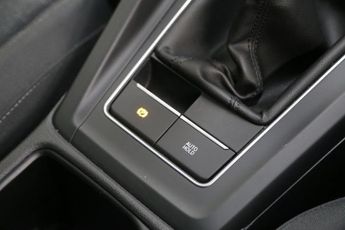 VOLKSWAGEN GOLF 1.0 TSI Life Hatchback 5dr Petrol Manual Euro 6 (s/s) (110 ps)