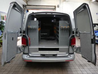 VOLKSWAGEN TRANSPORTER 2.0 TDI T28 Highline Panel Van 5dr Diesel Manual FWD LWB High Ro