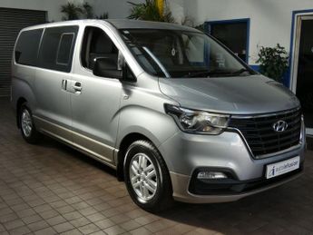 HYUNDAI i800 2.5 CRDi SE MPV 5dr Diesel Manual Euro 6 (136 ps)