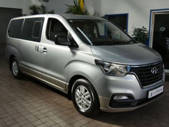 HYUNDAI i800 2.5 CRDi SE MPV 5dr Diesel Manual Euro 6 (136 ps)