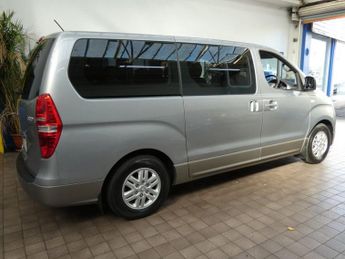 HYUNDAI i800 2.5 CRDi SE MPV 5dr Diesel Manual Euro 6 (136 ps)