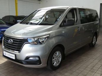 HYUNDAI i800 2.5 CRDi SE MPV 5dr Diesel Manual Euro 6 (136 ps)