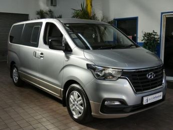 HYUNDAI i800 2.5 CRDi SE MPV 5dr Diesel Manual Euro 6 (136 ps)