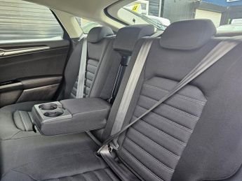 FORD MONDEO AUTOMATIC 1.5T EcoBoost Zetec Hatchback 5dr Petrol Auto Euro 6 (