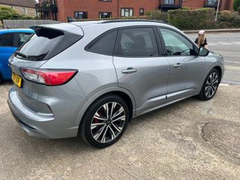 FORD KUGA 2.5 EcoBoost Duratec 14.4kWh ST-Line X SUV 5dr Petrol Plug-in Hy