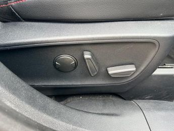 FORD KUGA 2.5 EcoBoost Duratec 14.4kWh ST-Line X SUV 5dr Petrol Plug-in Hy