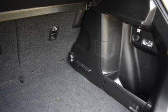 SUZUKI VITARA 1.4 Boosterjet MHEV SZ-T SUV 5dr Petrol Hybrid Manual Euro 6 (s/