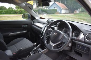 SUZUKI VITARA 1.4 Boosterjet MHEV SZ-T SUV 5dr Petrol Hybrid Manual Euro 6 (s/