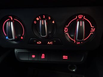 AUDI A1 1.4 TFSI Sport Hatchback 3dr Petrol S Tronic Euro 6 (s/s) (125 p
