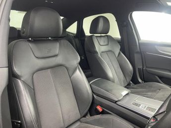 AUDI A6 SALOON 2.0 TDI 40 Black Edition Saloon 4dr Diesel S Tronic quattro Euro