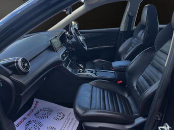 MG MG HS 1.5 T-GDI 16.6kWh Exclusive SUV 5dr Petrol Plug-in Hybrid Auto E