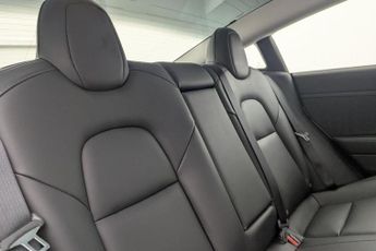 TESLA Model 3 Standard Range Plus Saloon 4dr Electric Auto RWD (241 bhp)