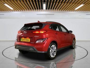 HYUNDAI KONA 39kWh SE Connect SUV 5dr Electric Auto (10.5kW Charger) (136 ps)