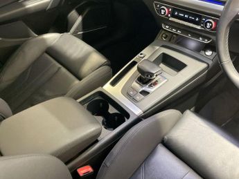 AUDI Q5 2.0 TDI 40 Sport Sportback 5dr Diesel S Tronic quattro Euro 6 (s