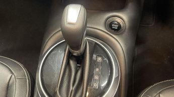 NISSAN JUKE 1.6 Tekna SUV 5dr Petrol Hybrid Auto Euro 6 (143 ps)