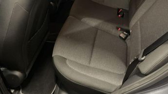 HYUNDAI KONA 64kWh Premium SUV 5dr Electric Auto (10.5kW Charger) (204 ps)