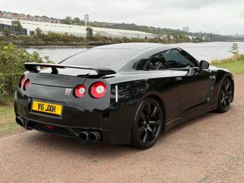 NISSAN GT-R 3.8 V6 Black Edition Coupe 2dr Petrol Auto 4WD Euro 4 (485 ps)