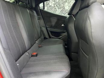 VAUXHALL MOKKA 1.2 Turbo SRi SUV 5dr Petrol Auto Euro 6 (s/s) (130 ps)