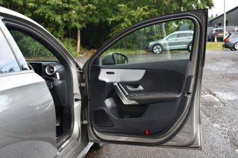 MERCEDES-BENZ A-CLASS 1.5 A180d AMG Line (Premium 2) Hatchback 5dr Diesel 7G-DCT Euro 
