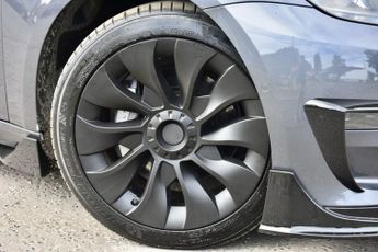 TESLA Model 3 Standard Range Plus Saloon 4dr Electric Auto RWD (241 bhp)
