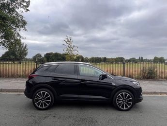 VAUXHALL GRANDLAND X 1.6 13.2kWh Business Edition Nav Premium SUV 5dr Petrol Plug-in 