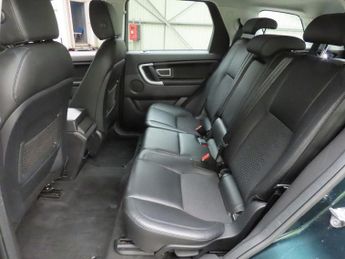 LAND ROVER DISCOVERY SPORT 2.0 TD4 SE SUV 5dr Diesel Auto 4WD Euro 6 (s/s) (180 ps)